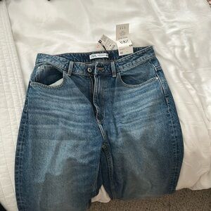 Zara Regular Fit High High Rise Long Leg Jean